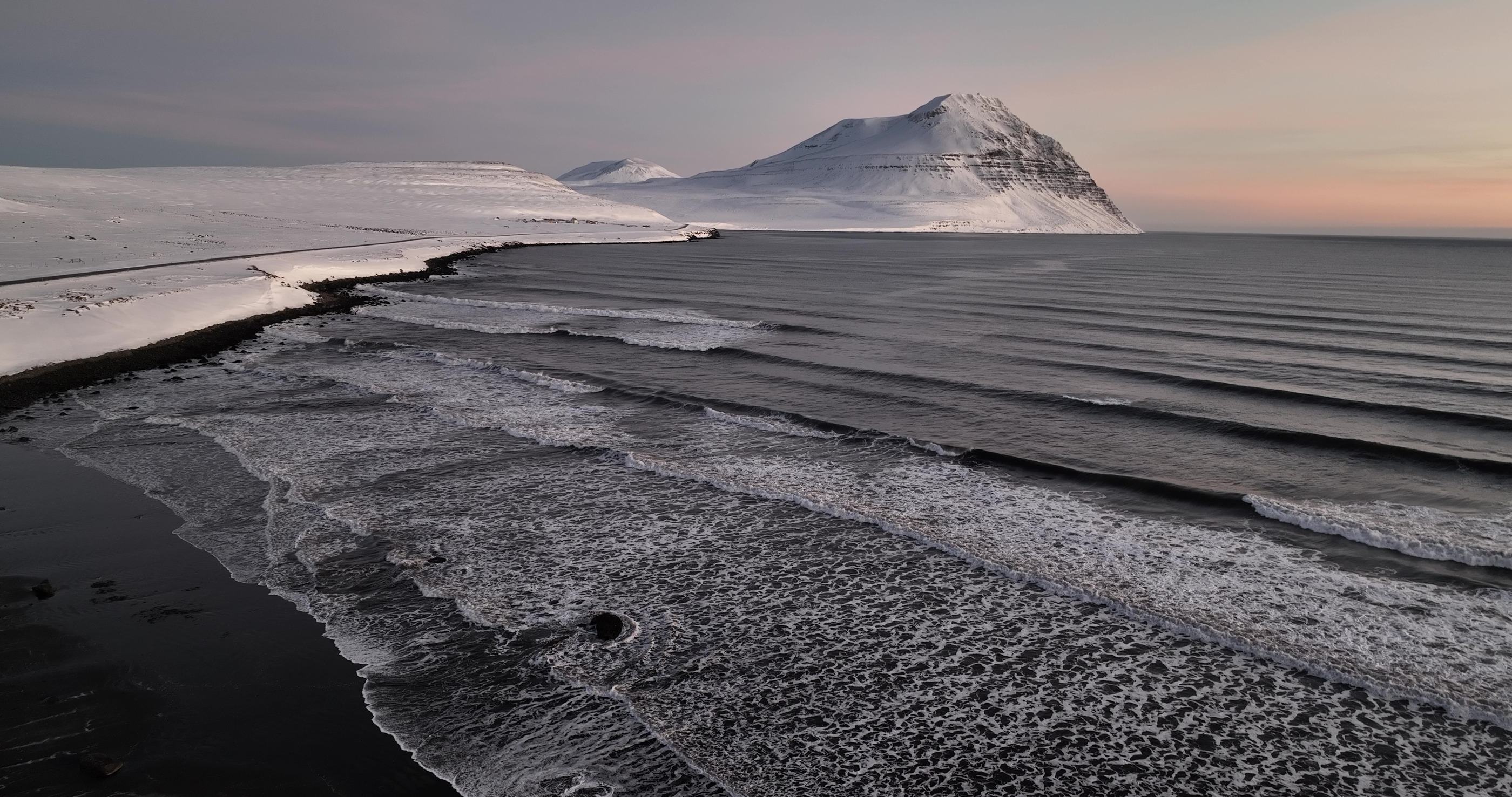 Winter whales of Finnafjörður
